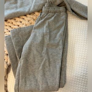 ALO grey sweat set
